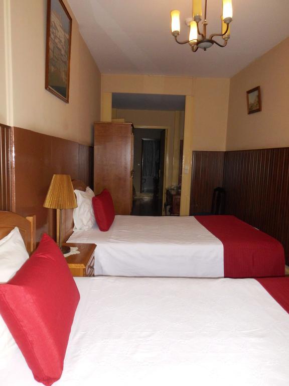 Hotel Larbelo Coimbra Quarto foto